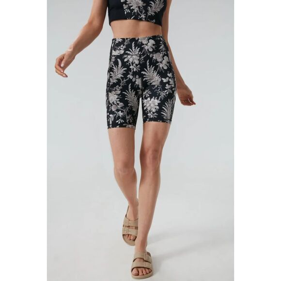 Tuckernuck Ojai Vines Ava Bike Short,‎ Black and White Size XS, NWT - Picture 1 of 5